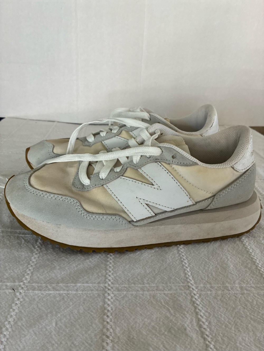 New Balance 237  Nimbus Cloud Athletic Comfort Sneakers Womens Size US 9